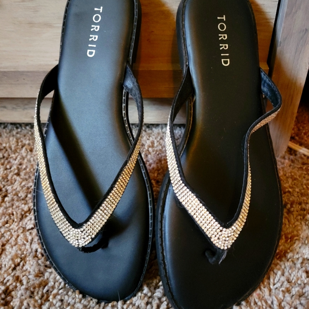 Torrid Size 8W Blingy sandals